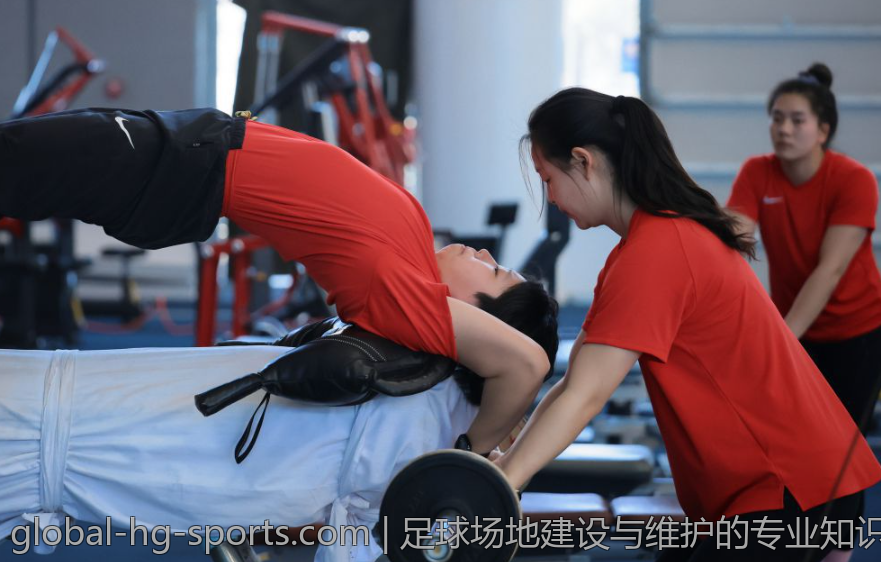 足球场地建设与维护的专业知识